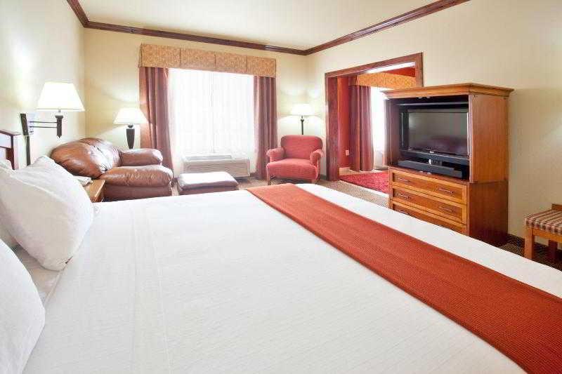 Holiday Inn Express Hotel & Suites Cedar City By Ihg Bagian luar foto