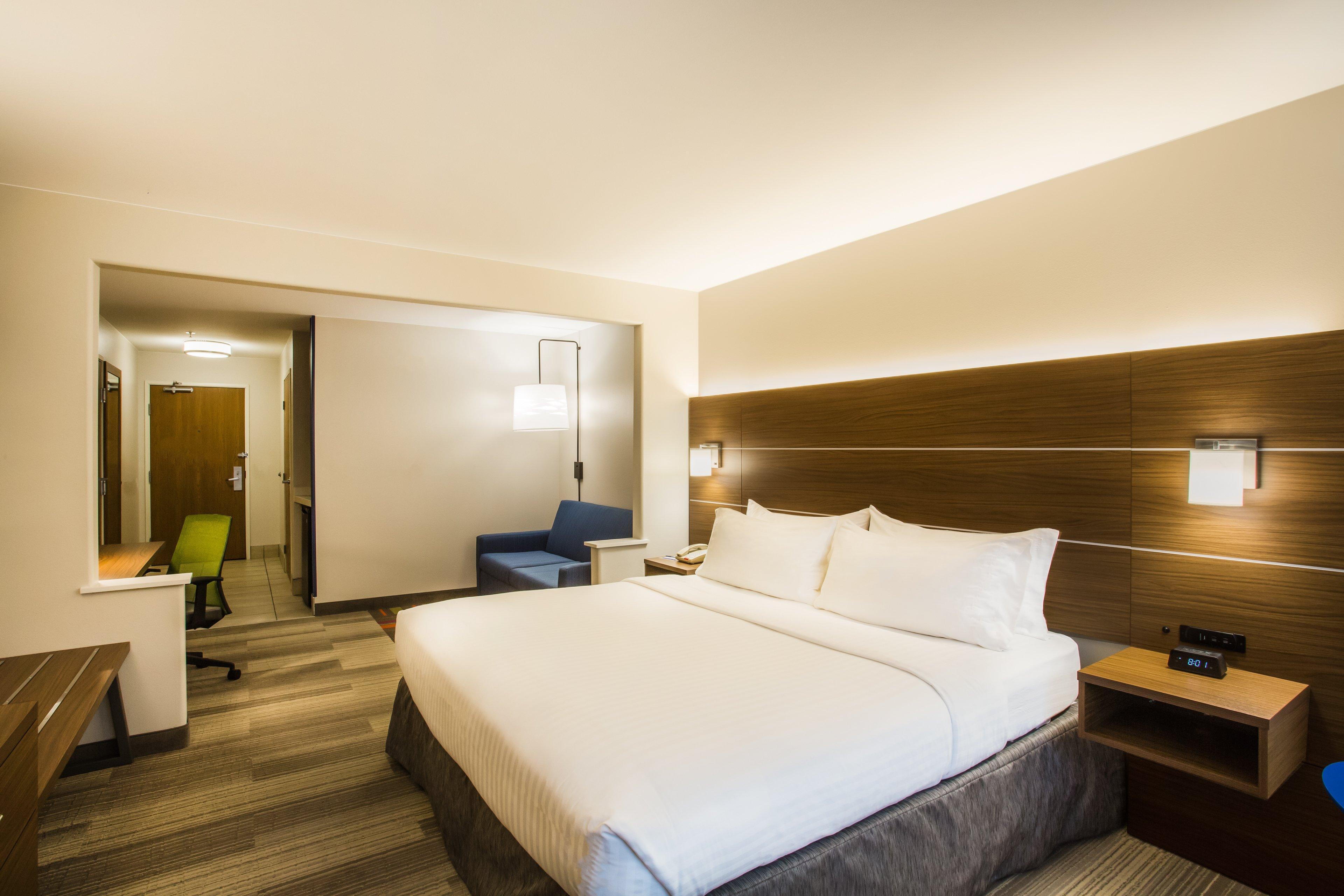 Holiday Inn Express Hotel & Suites Cedar City By Ihg Bagian luar foto