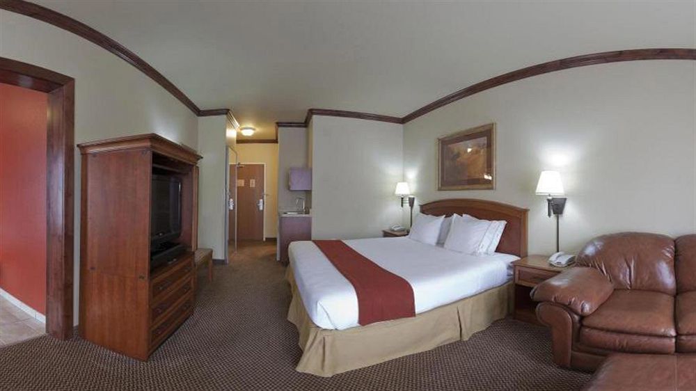 Holiday Inn Express Hotel & Suites Cedar City, An Ihg Hotel Bagian luar foto