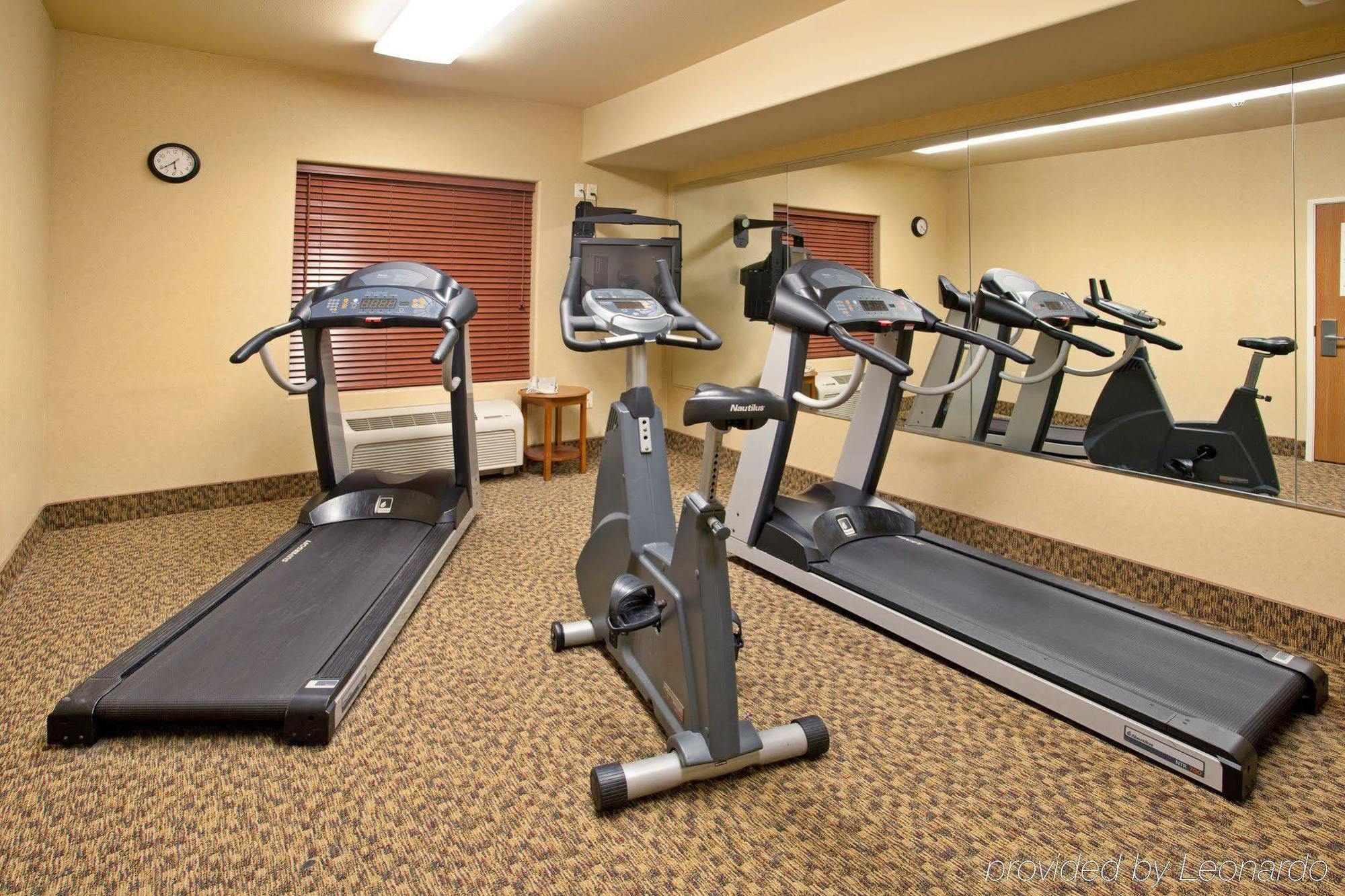 Holiday Inn Express Hotel & Suites Cedar City By Ihg Bagian luar foto